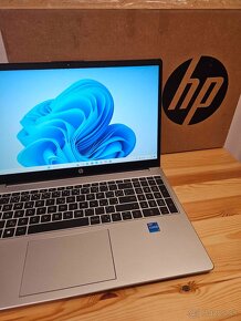 HP 250 G10 15.6"  i5 1335u 8GB / 256GB, W11 home, zaruka - 4