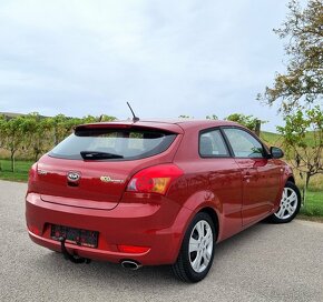 Kia Ceed 1.6 CRDi 66KW/90PS R.V.10/2010 - 4