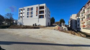 PREDAJ 3 IZB BYT 69,29 m² + balkón 4,89 m² , novostavba holo - 4