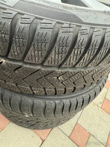 235/45 R18 - 4