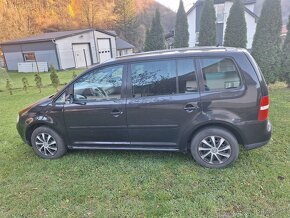 VW Touran 2.0 TDI, 103kW, automat - 4