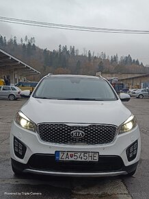 Kia Sorento - 4