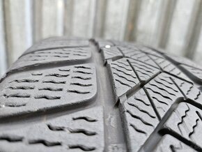 Orig.zimná sada VW - 5x112 R17 + Pirelli 205/50 r17 - 4