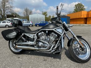 Harley Davidson V-rod - 4