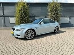 Náhradní díly z BMW E92 M3 S65B40 83.000km - 4