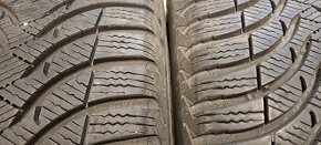 Predám 4ks jazdené zimné 215/45r17-90H Michelin - 4