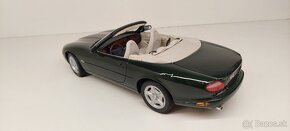 1:18 JAGUAR XK8, 1 - 4