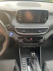 Hyundai Tucson 1.6 TGDI, 4x4, automat - 4