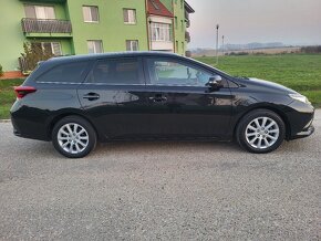 Toyota Auris Touring Sports 1.6 l D-4D S&S Executive - 4