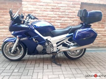 Yamaha FJR 1300 - 4