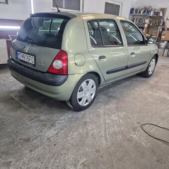 Renault Clio 1,6i - 4