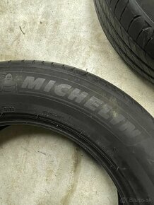 Michelin 215/65 R17 2x=40€ - 4