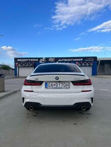 BMW rad 3 M 320i xDrive A/T - 4