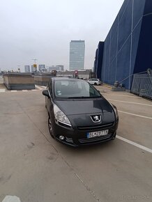 Na predaj rodinné auto – Peugeot 5008 (2010) - 4