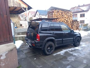 Suzuki Grand Vitara 2.0tdi 4x4 - 4