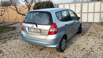 Predám auto Honda Jazz GD5 - 4