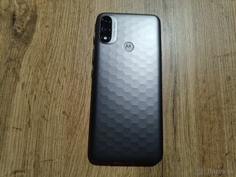 AKO NOVÁ Motorola Moto E20 Graphite Grey - 4