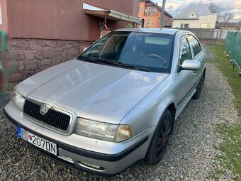 Škoda Octavia 1.6 Benzin Rok výroby 2000 - 4