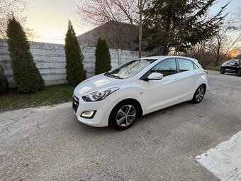 Predam Hyundai i30 v perfektnom stave 8100€ - 4