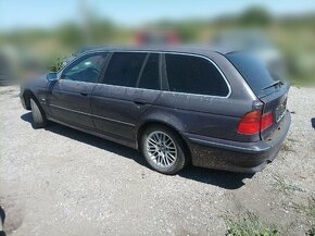 Rozpredám BMW E39 520i (motor+prevodovka predaný) - 4