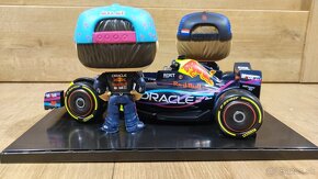 RedBull Racing - Max Verstappen + Sergio Perez Miami - funko - 4