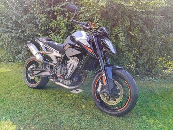 KTM duke 790 - 4