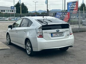 Toyota Prius 1.8 I VVT-i Hybrid SD Premium - 4