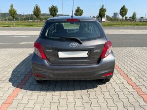 Toyota Yaris 1.0 VVTi - 4