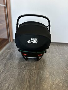 Britax Römer Baby-Safe 3 i-Size - 4