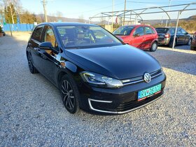 Volkswagen e Golf - 4