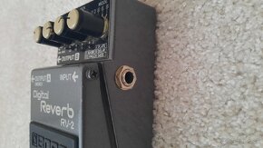 Reverb boss rv2 - 4