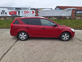 Kia Cee´d 1.6 CRDi VGT LX - 4