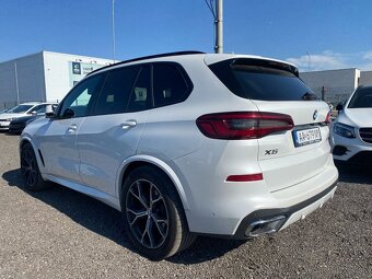 BMW X5 xDrive30d A/T - 4