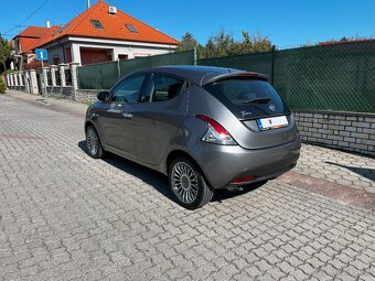 Lancia Ypsilon Gold 1.2i - iba 120tkm - 4