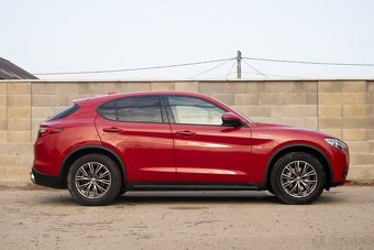 Alfa Romeo Stelvio - 4