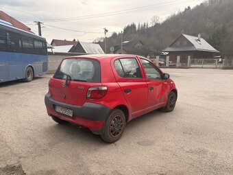 Toyota Yaris 5Dverová 1,0/50kw - 4