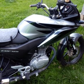 HONDA CBF 125- M - 4