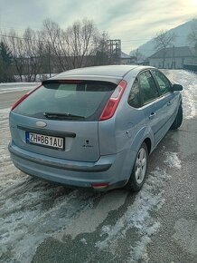 Ford focus 1,6i - 4