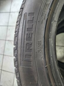 Predám zimne 235/55 R18 PIRELLI - 4