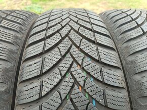 Zimne gumy 195/60R18 Semperit E- C4 4kusy - 4