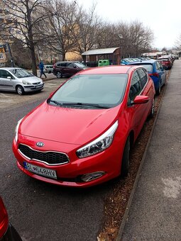 Kia ceed 1,4 cvvt 73kw 6m MY2015 GOLD - 4