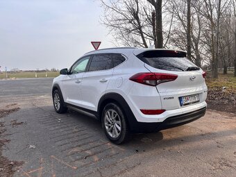 Hyundai Tucson 1.7 CRDI - 4