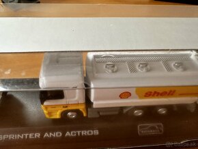 MERCEDES BENZ Sprinter + Actors Shell 1:72 model - 4