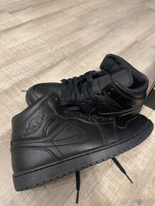 Nike Air Jordan 1 Mid - 4