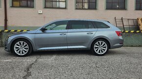 SKODA SUPERB COMBI STYLE 2.0 TDI DSG KESSY LANE AMBIENT - 4