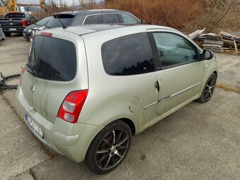 Renault Twingo 1.5 dci - 4