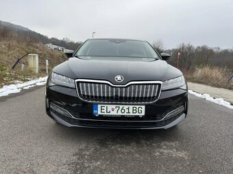 Skoda Superb top vybava - 4