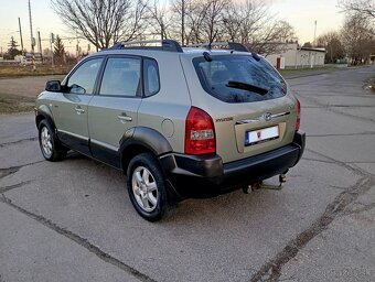 Hyundai Tucson 2.0i 4x4 - 4