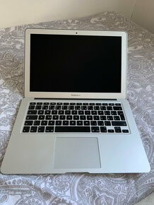 Apple MacBook Air 13 early 2015 - 4