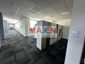 Prenájom: MAXEN, Administratívny priestor 660 m2 , 3. poscho - 4